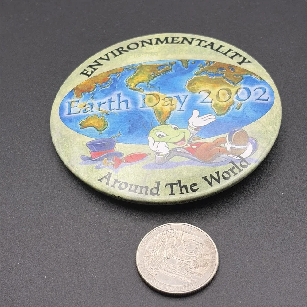 Disney Jiminy Cricket Earth Day 2002 Environmentality Around The‎ World Pin